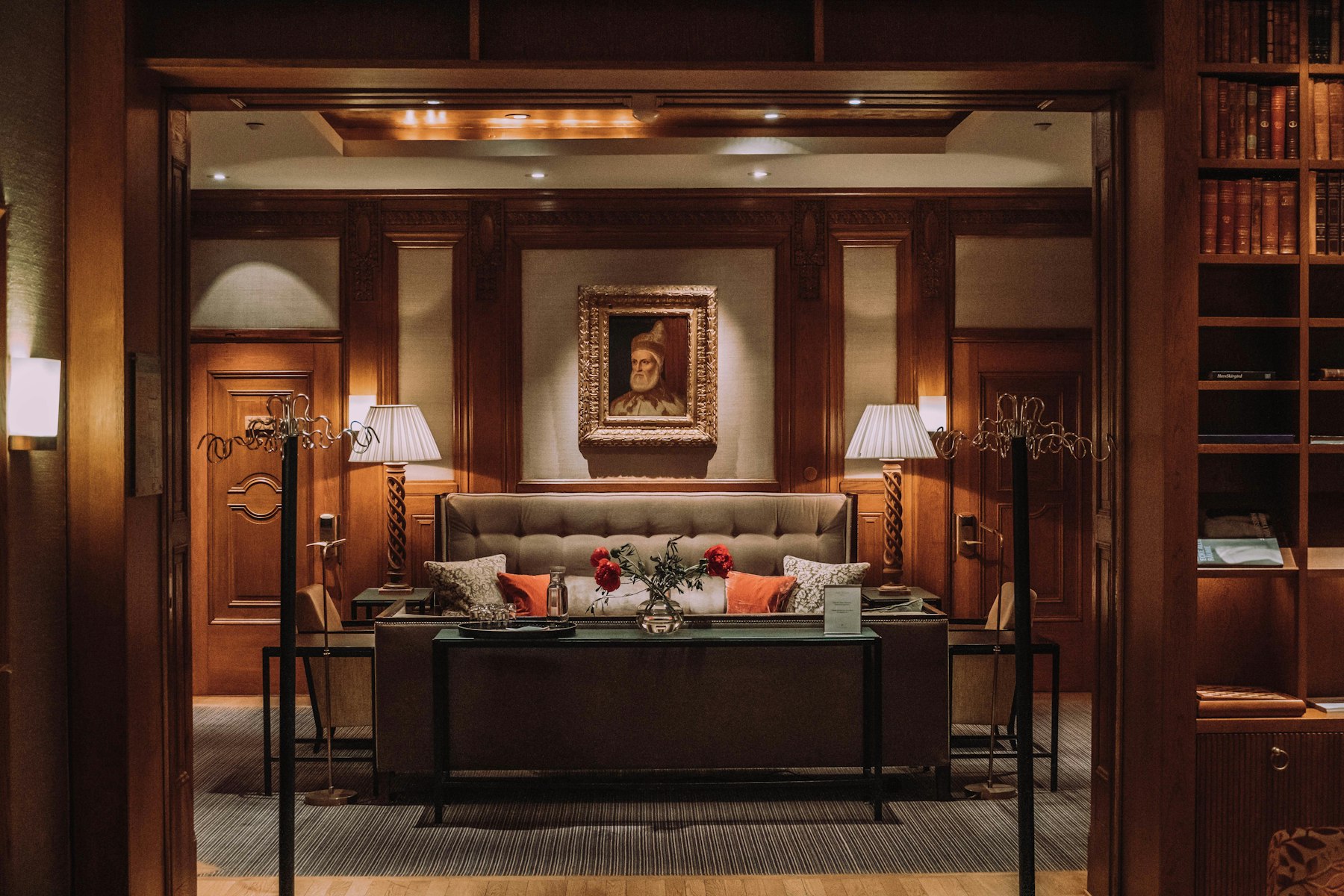 Interior de un hotel de diseño elegante